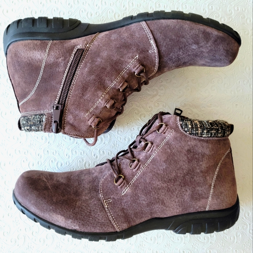Propet Delaney Water Resistant Ankle Boots women's sz 11 eggplant purple